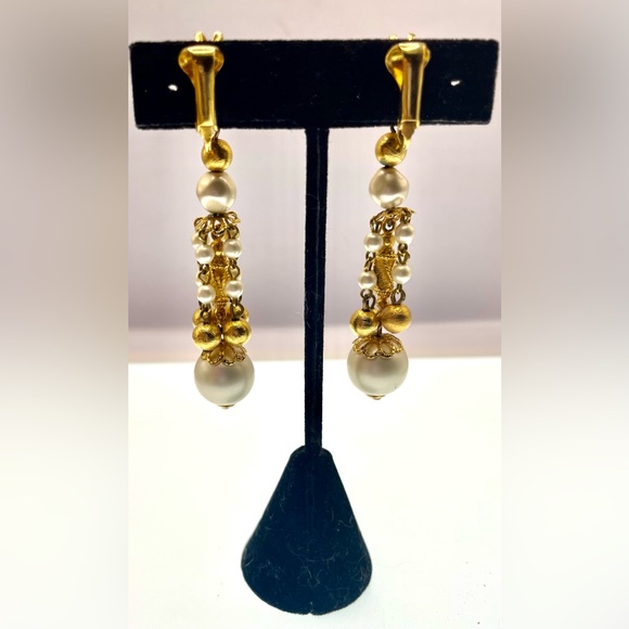 Vintage Gold Tone White Faux Pearl Dangling Clip On Earrings